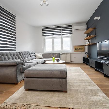 Design 1Bdr Apartment With City View Saraybosna Dış mekan fotoğraf